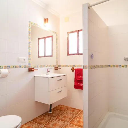 度假居 Cozy In With Swimming Pool *