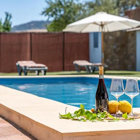 度假居 Cozy In With Swimming Pool *